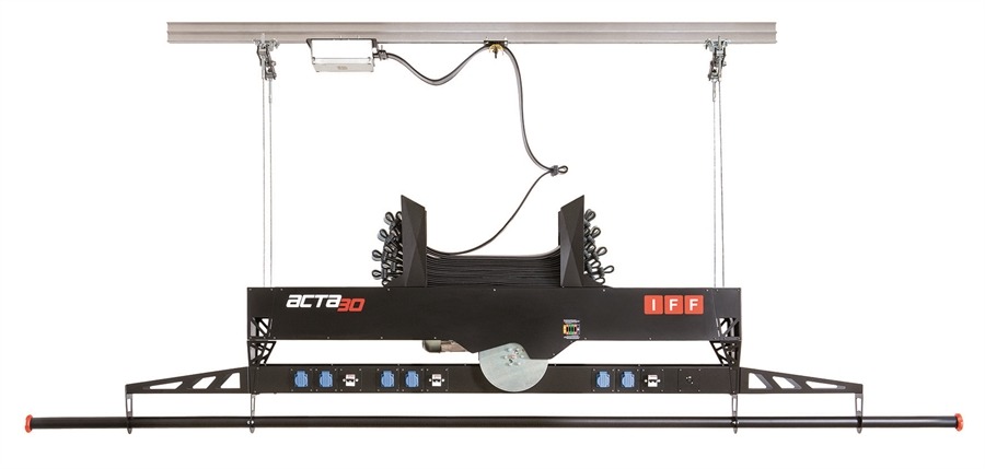 ACTA30 – Onboard motor self-climbing hoist to raise and lower lighting fixtures